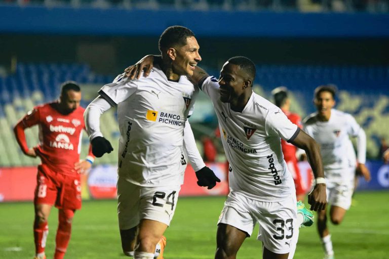 Terna brasileña y paraguaya: Los árbitros del LDU vs Defensa y Justicia