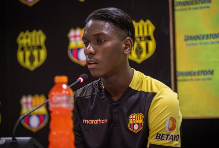 Allen Obando y su futuro: “Tengo que tomar todo eso con calma”