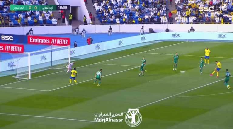 (VIDEO) LE ROMPIÓ EL ARCO: El GOLAZO de Cristiano Ronaldo ante Casablanca