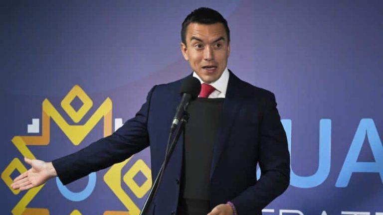 #StudioNews Se reporta una balacera durante recorrido del candidato Daniel Noboa