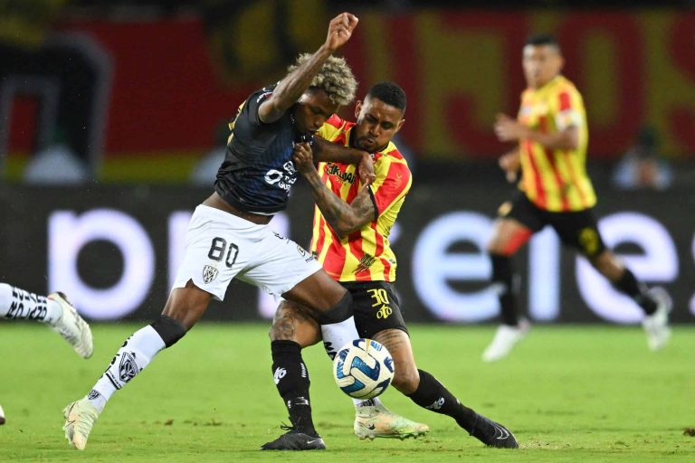 (VIDEO) VENTAJA COLOMBIANA: Deportivo Pereira derrotó por la mínima a IDV