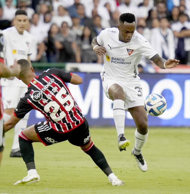 Alivio en LDU con Renato Ibarra