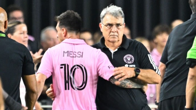 ‘Tata’ Martino: “La llegada de Messi aceleró la mejoría del club”