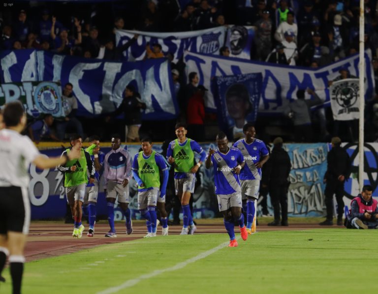 CON UN DEBUTANTE: El once de Emelec para recibir al líder de la LigaPro