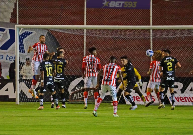 (VIDEO) SE LE ESCAPÓ AL FINAL: Técnico Universitario empató en un partidazo ante IDV