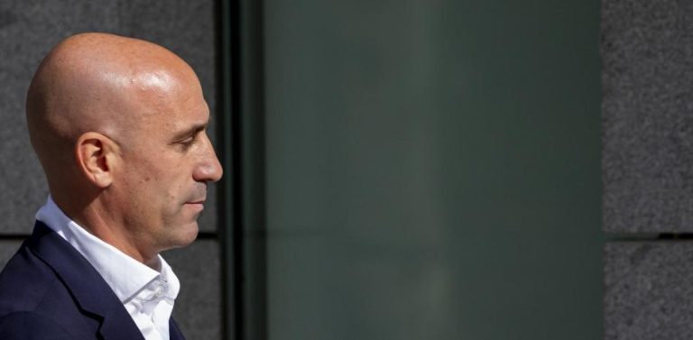 Rubiales niega los hechos ante la Audiencia