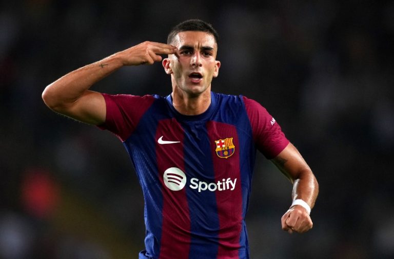 (VIDEO) Tras 49 intentos: El Barça anotó su primer gol de tiro libre en la era post Messi