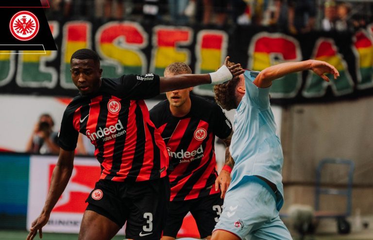 William Pacho tuvo acción en el empate del Eintracht Frankfurt