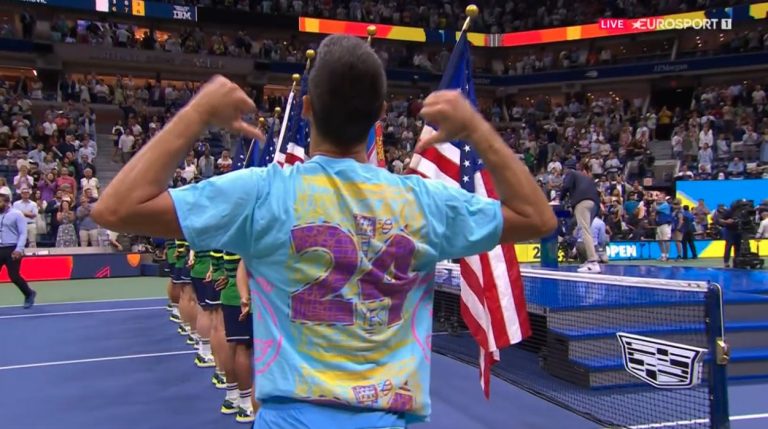 (VIDEO) POR SU GRAND SLAM #24: El bonito homenaje de Djokovic a Kobe Bryant