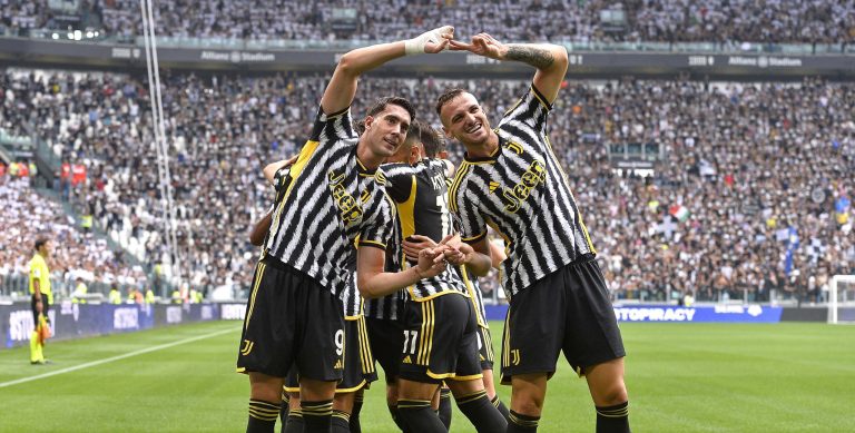 (VIDEO) Doblete de Vlahović: Juventus derrotó a Lazio