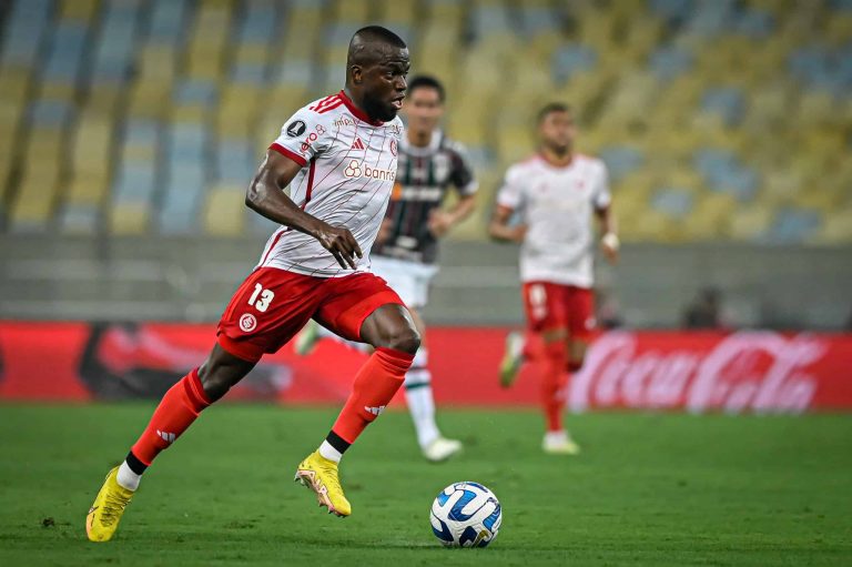 (VIDEO) CON ASISTENCIA DE ENNER: Internacional igualó ante Fluminense en la ida