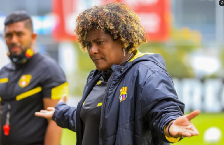 (VIDEO) DT de BSC Femenino: “Lamentable el arbitraje. ¿Esto es todo lo que quería la FEF?…”