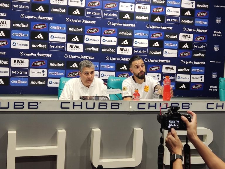 Santiago Escobar: “Ojalá Emelec se pueda quedar en la A, es un equipo con historia”