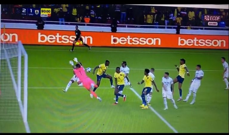 (VIDEO) LA POLÉMICA: ¿Nos salvamos de un penal al final?