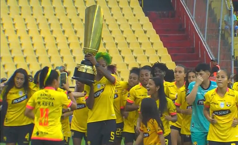 (VIDEO) ¡LAS CAMPEONAS! BSC femenino dio la vuelta olímpica en el Monumental