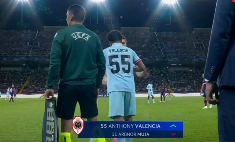 Noticia Banco Guayaquil // CONTRA EL BARÇA: Anthony Valencia debutó en Champions League