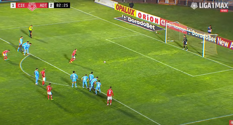 (VIDEO) DE PENAL: Carlos Garcés anotó en el empate de Cienciano