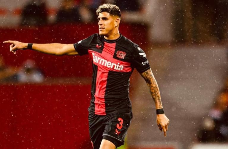 Piero Hincapié sumó minutos en la goleada del Bayer Leverkusen