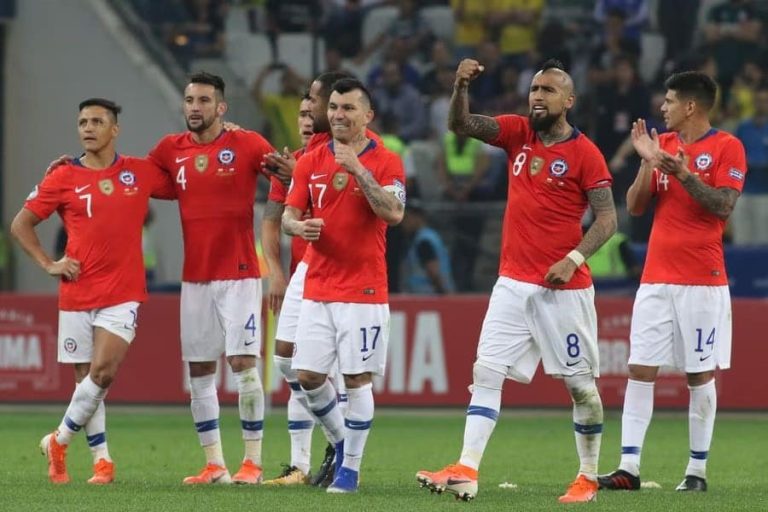 “Nunca nos dan nada”: Histórico de Chile explota contra la FIFA por el ‘bochorno’ del Mundial 2030