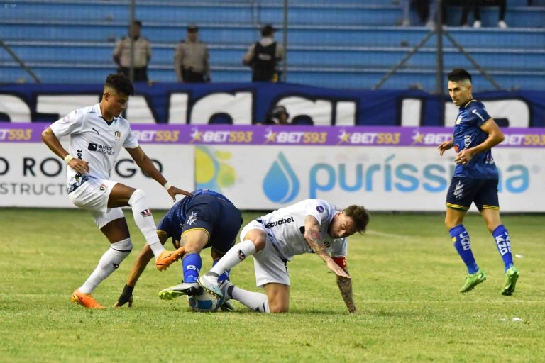 (VIDEO) CON MUCHA INTENSIDAD, PERO NADA DE GOLES: Empate entre Delfín y Liga de Quito