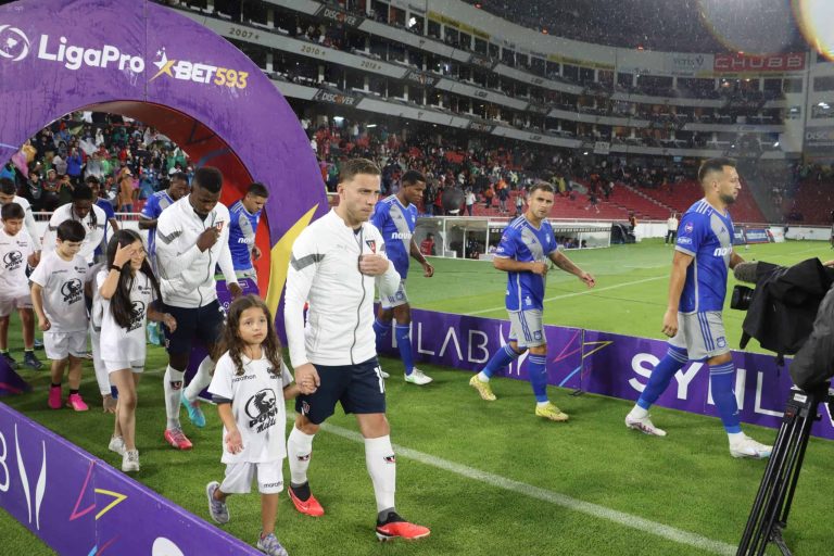 Esteban Paz y el horario del LDU vs. Emelec: “Es incómodo, pero lo acatamos”