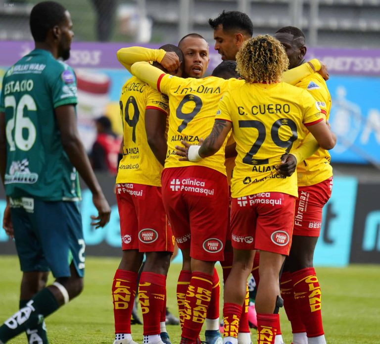 QUIEREN LLEGAR A LA LIBERTADORES 2024: Gran goleada de Aucas en casa Vs. Mushuc Runa