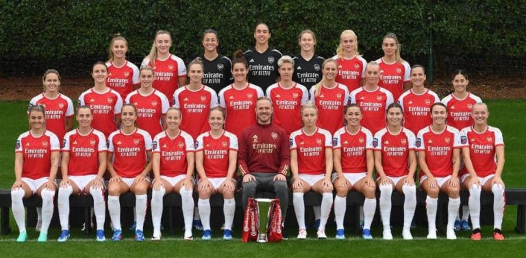 ¡Duras críticas al Arsenal Femenino por una foto!