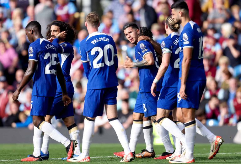 (VIDEO) El Chelsea de Moisés Caicedo remontó y goleó al Burnley en la Premier