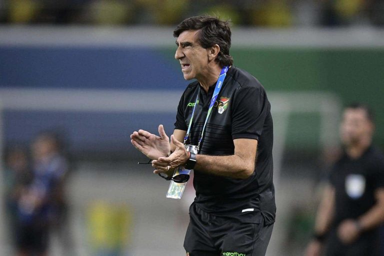 Gutavo Costas, polémico: “Mis jugadores no tienen formación”