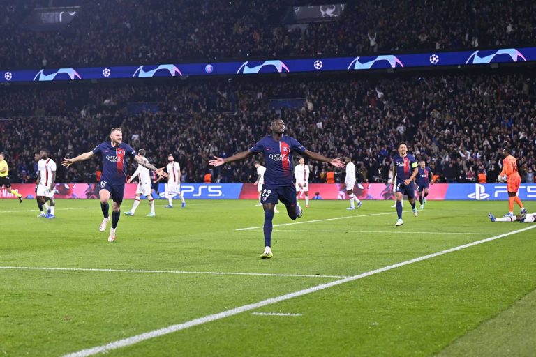 Mbappé comanda la victoria de PSG ante Milán en Champions