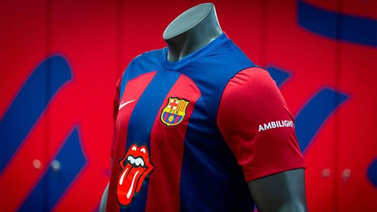 La camiseta del Barça de los Rolling Stones, éxito en la tienda del Camp Nou