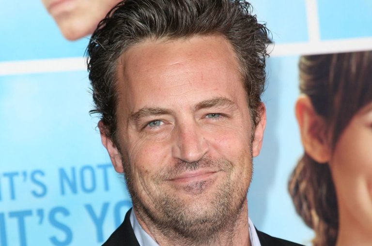 #StudioNews | Murió Matthew Perry, recordado actor de Chandler en “Friends”