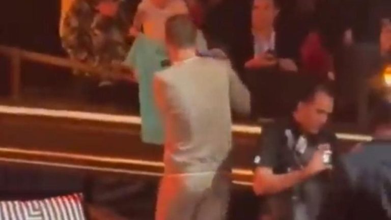 (VIDEO) Brutal caída de Piqué en la Kings League Américas