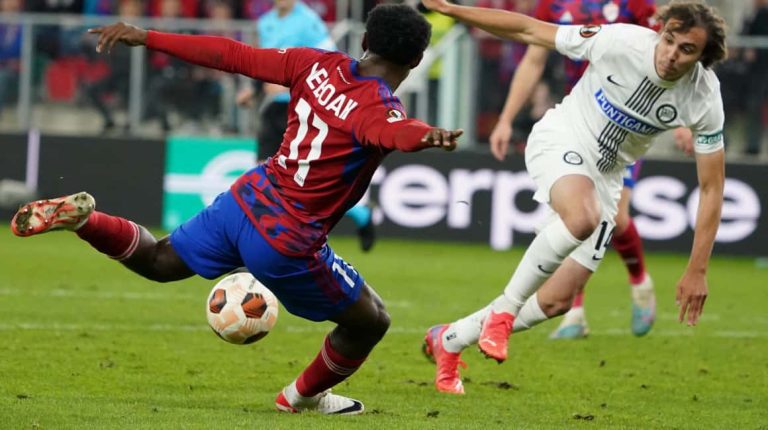 (VIDEO) Yeboah fue titular en la Europa League