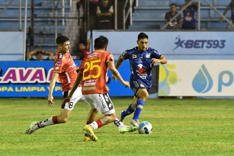 CON UNO MENOS: Deportivo Cuenca se llevó el empate del Jocay
