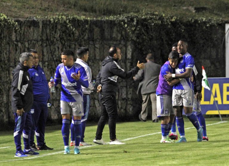 Emelec derrotó a Gualaceo y lo complica con el descenso
