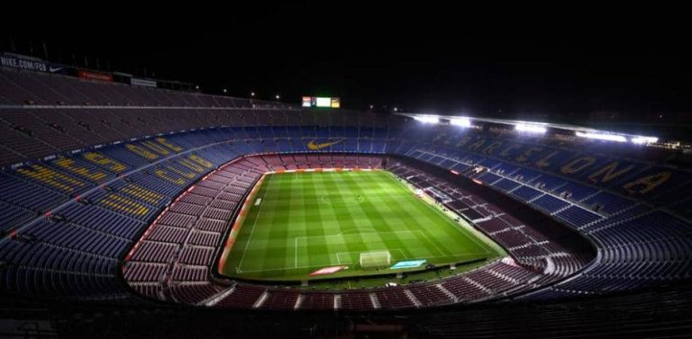 Sufrió doble fractura de testículo y no pidió cambio, porque era su debut en el Camp Nou