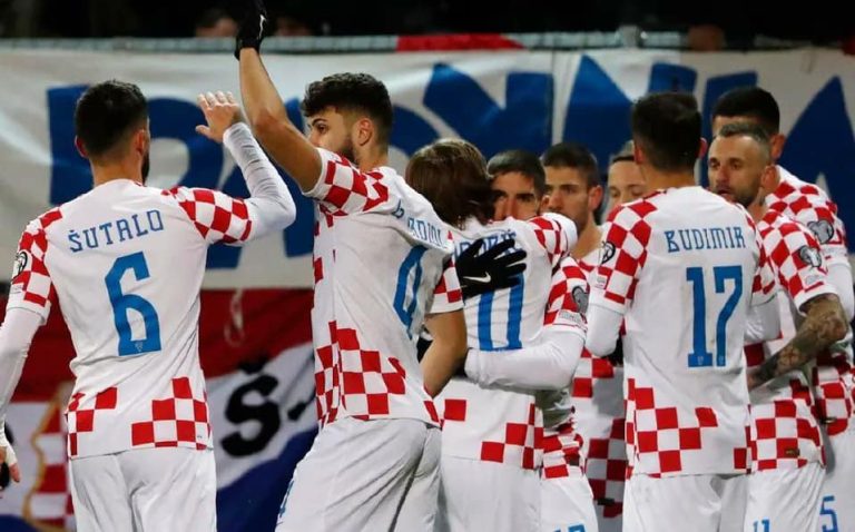 Croacia vence a Letonia y acaricia su pase a la Eurocopa