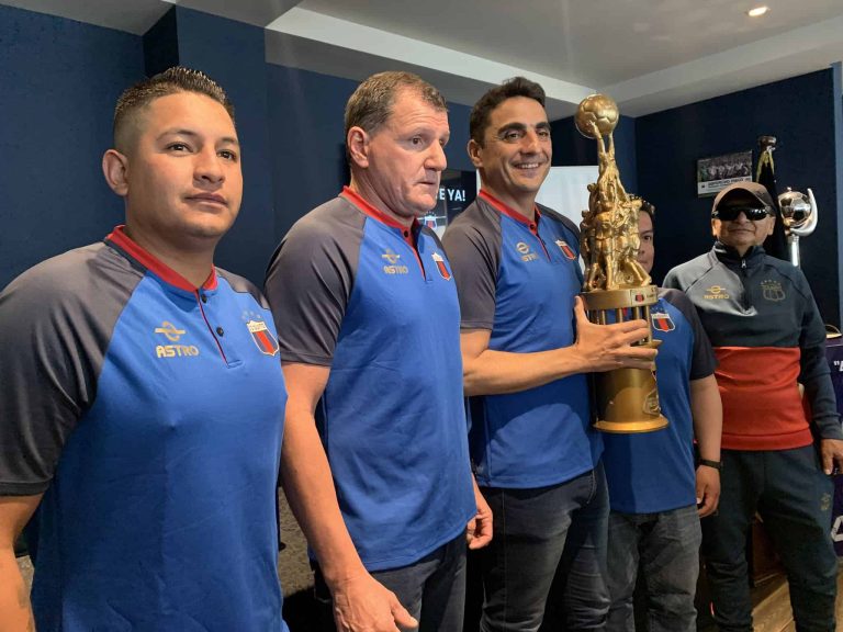 (VIDEO) VOLVIÓ EL ‘BUITRE’: Martín Mandra, nuevo DT de Deportivo Quito