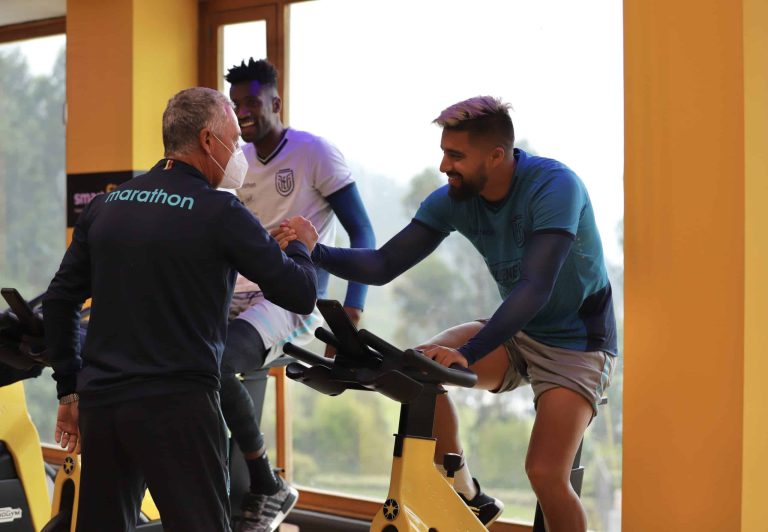 Cristhian Noboa y un dardo a Gustavo Alfaro en Instagram