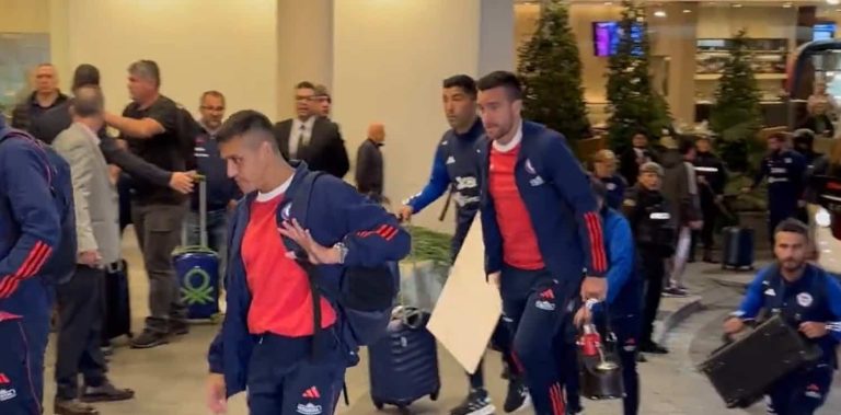 (VIDEO) La selección chilena llegó a Quito para su partido ante La Tri