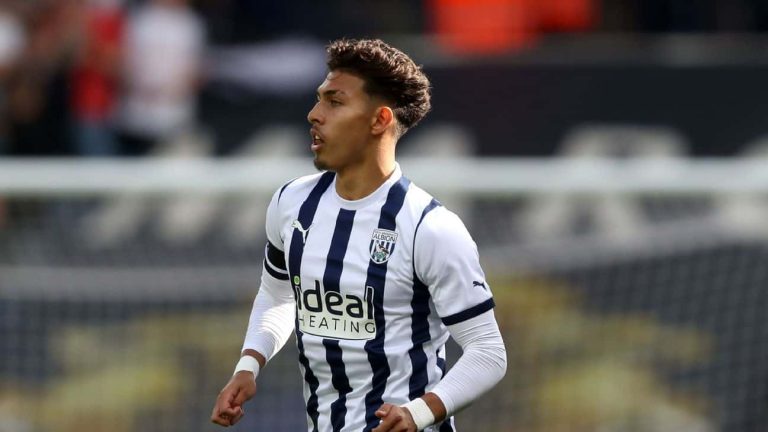 RECUPERADO: Jeremy Sarmiento sumó minutos con el West Bromwich