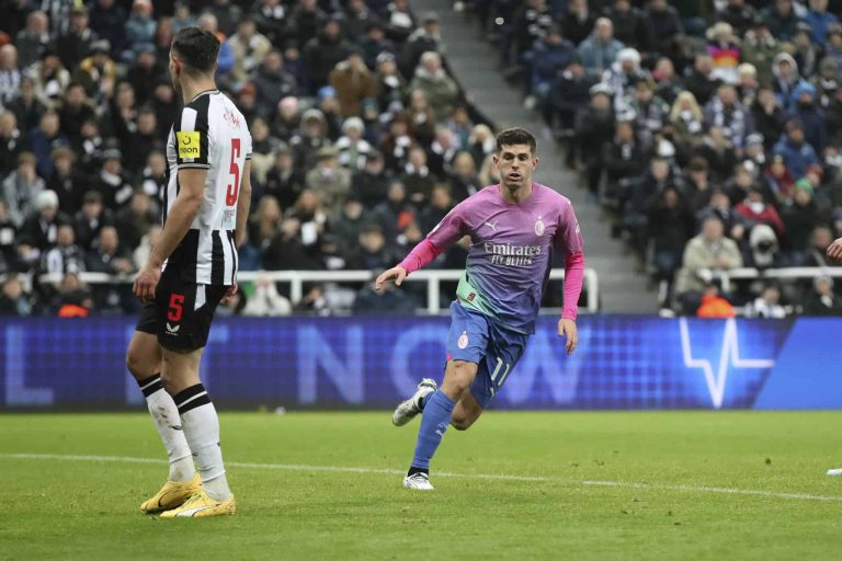 (VIDEO) El Milan ganó en Inglaterra y jugará la Europa League