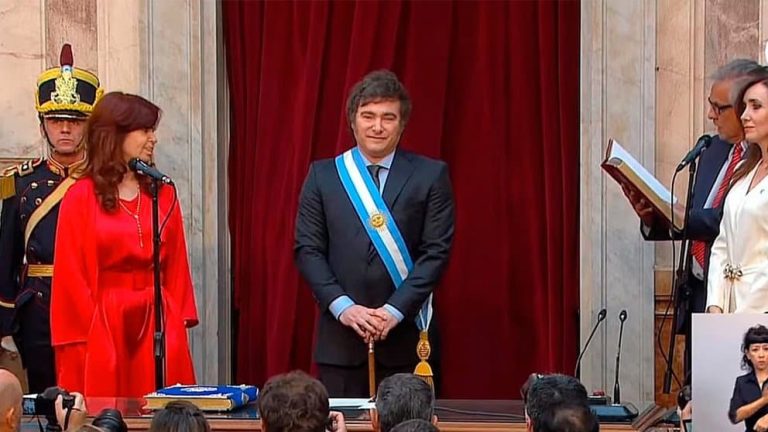 #StudioNews | Javier Milei es posesionado como el nuevo presidente de Argentina