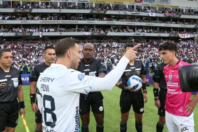 “Un arquero nos salvó en la Copa y ahora nos vuelve a salvar”