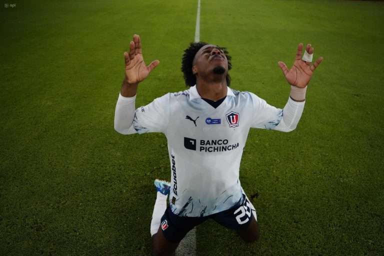 “El día que llegué dije que venía para ganar el doblete”