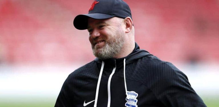Rooney hunde al Birmingham City