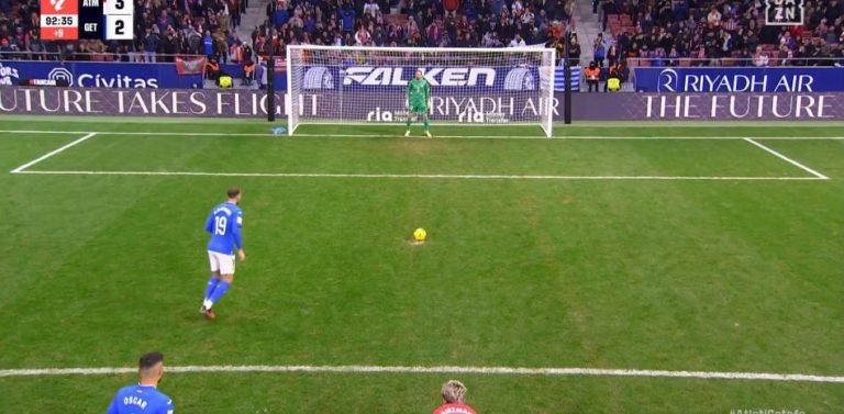 El nuevo plano de cámara en los penaltis abre un debate entre los aficionados