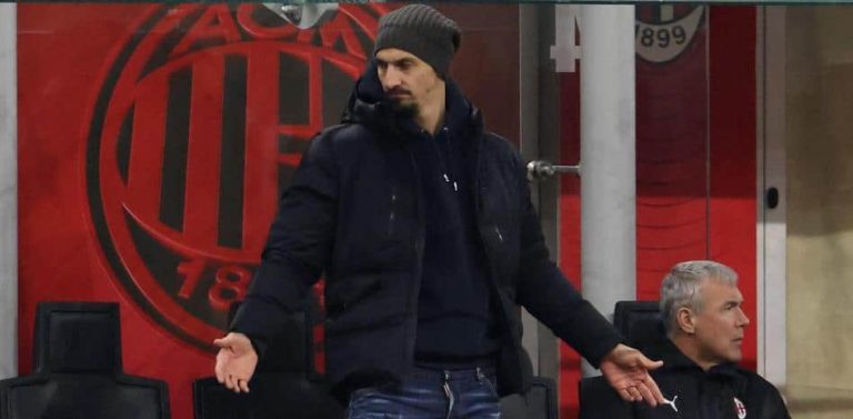 Ibrahimovic tiene prohibido entrar en el vestuario del Milan