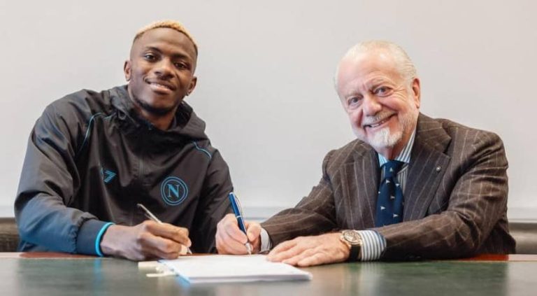 Osimhen renovó con el Napoli hasta el 2026